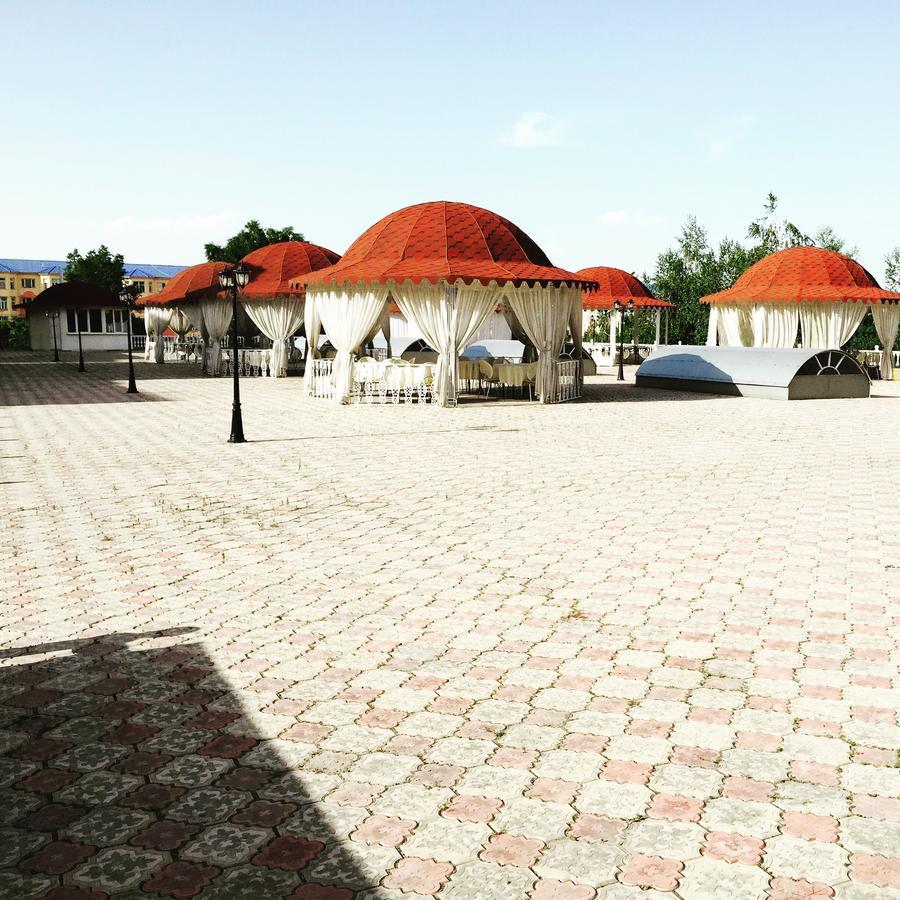 Hotel Ark Ms Taraz Exterior photo