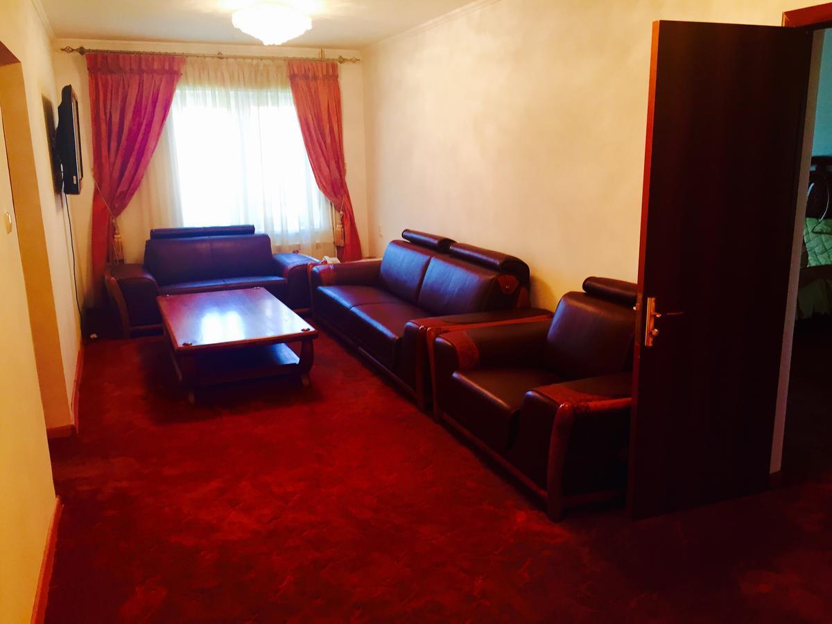 Hotel Ark Ms Taraz Exterior photo