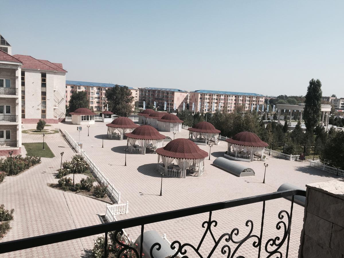 Hotel Ark Ms Taraz Exterior photo